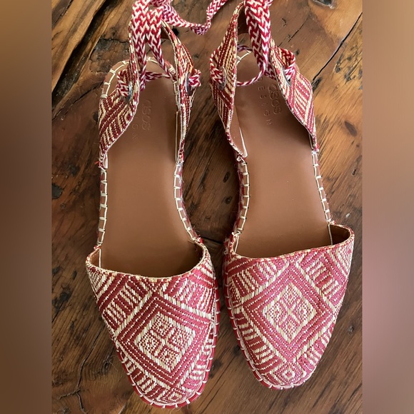 Pair of brand new ASOS Design woven espadrilles red US 8 - Picture 6 of 6